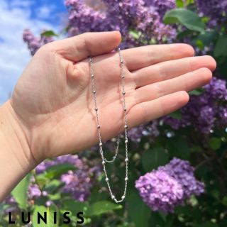 Den matek se blíží ❤ Udělejte své mamince radost krásným stříbrným šperkem od LUNISS, třeba tímto elegantním řetízkem s...