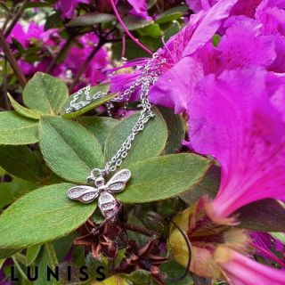 Náhrdelník a náušnice se včelkou 🐝 #luniss #stribro #stribrnysperk #jaro #prsten #doplnek #nausnice #silver #moda2024